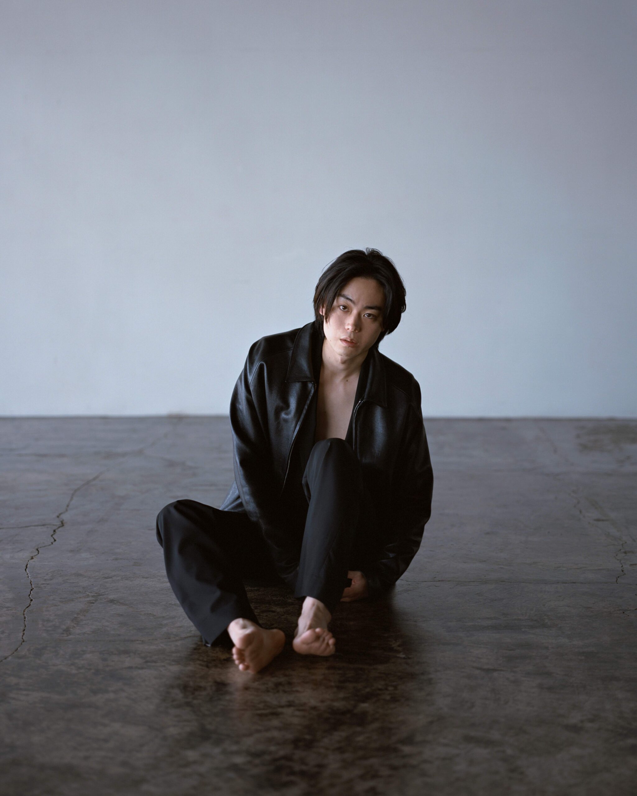 菅田将暉 来年1/14(水)リリースEP『SENSATION CIRCLE』ジャケット写真 